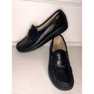 SAS Classic Slip On Loafer Style Shoes Sz 8.5 N Narrow Black Moc Toe Made in USA